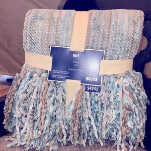 Turquoise,gray,&neutral intertwined throw blanket